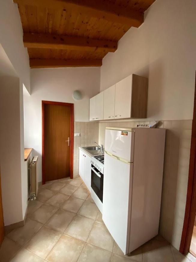 Apartment I&i *